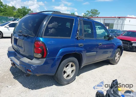 2005 Chevrolet Trailblazer Ls z USA, uszkodzony, nr VIN 1GNDT13S752184934